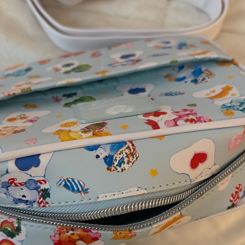 Care Bears Cross body  Bag - Light Blue and Multicolor - Picture 6 of 6